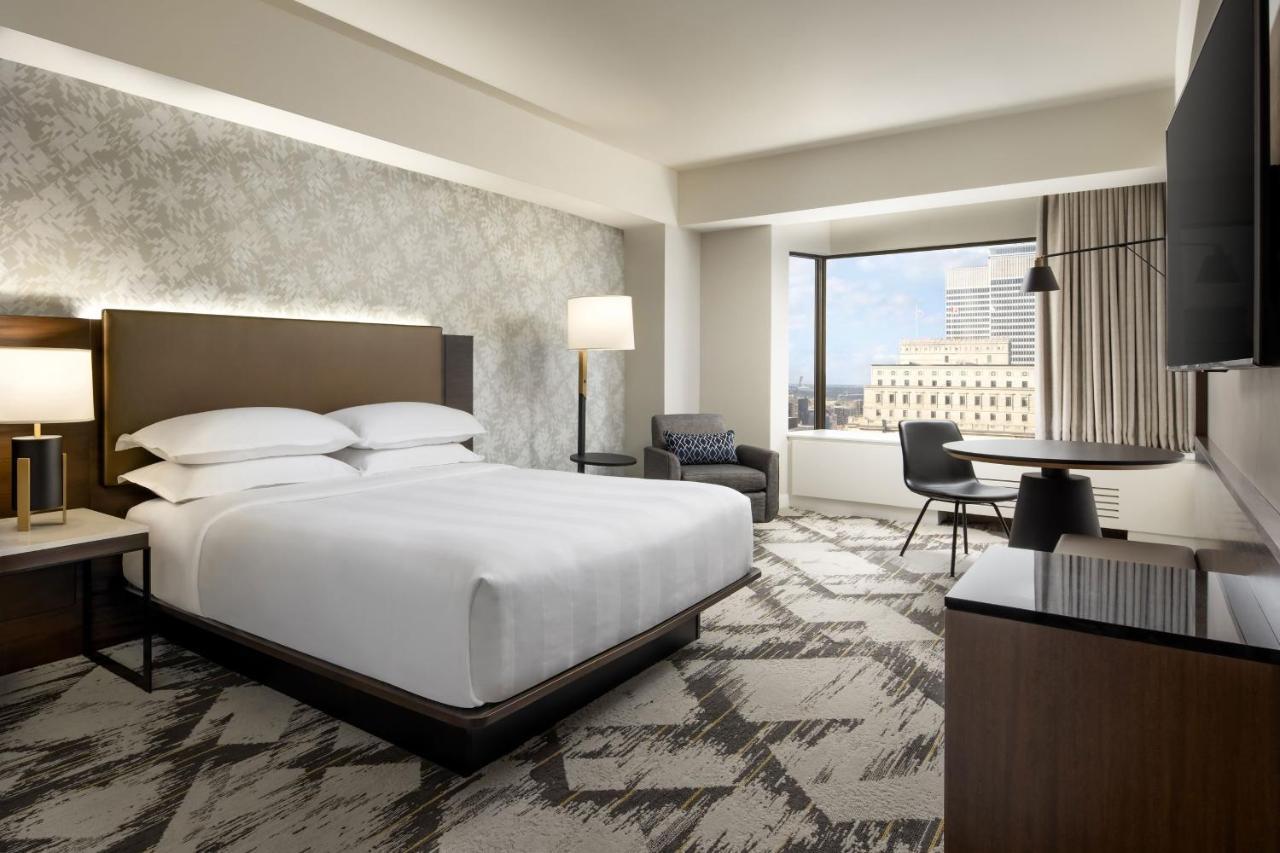 Le Centre Sheraton Montreal Hotel Экстерьер фото