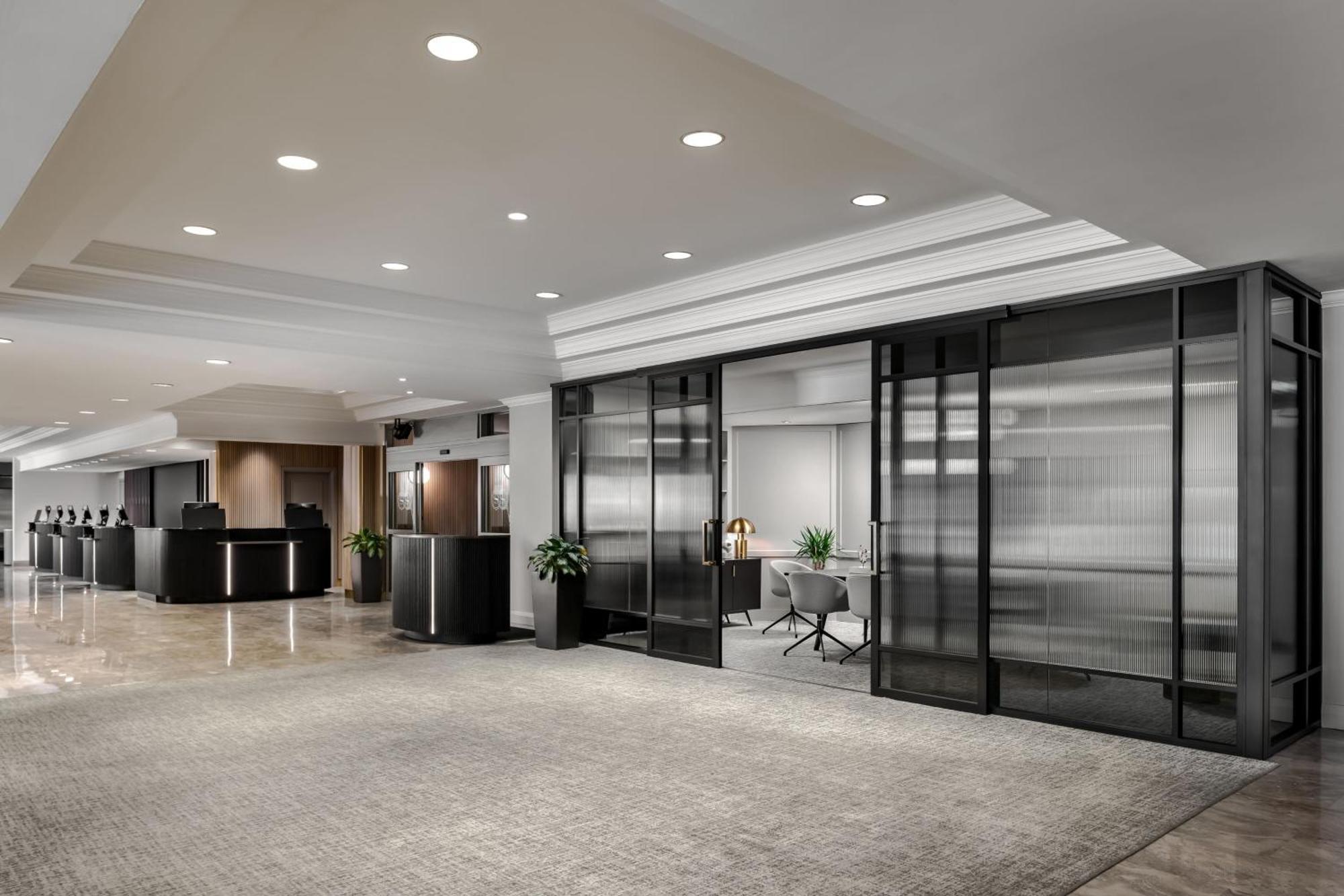 Le Centre Sheraton Montreal Hotel Экстерьер фото